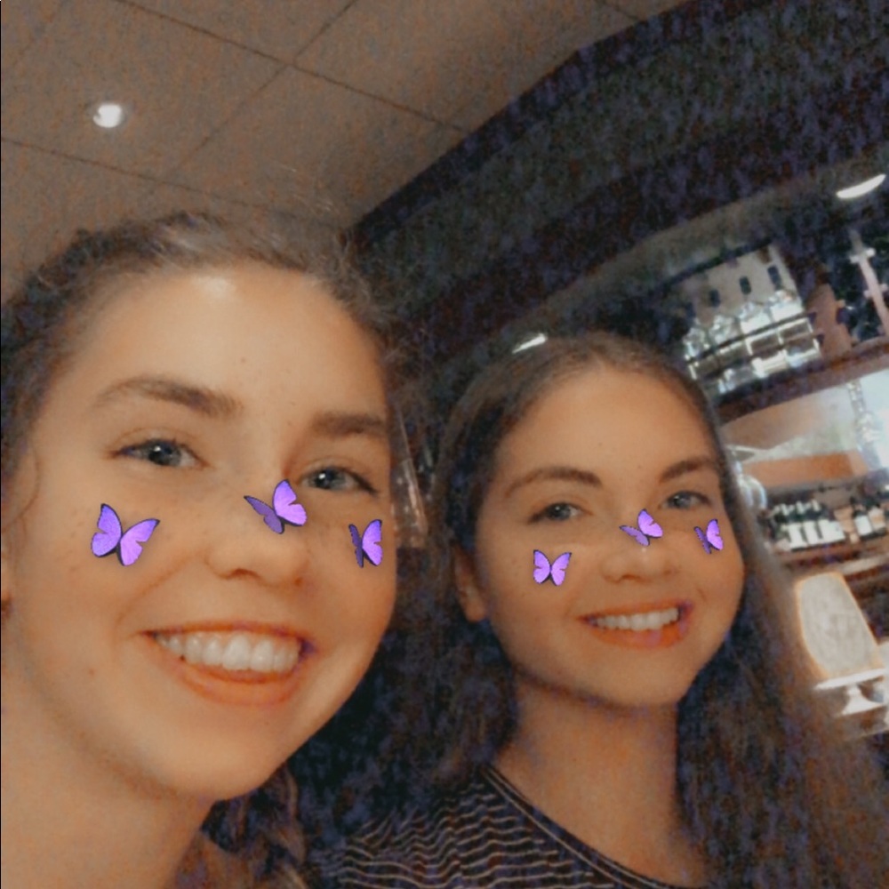 Meet your Posher, Hallie